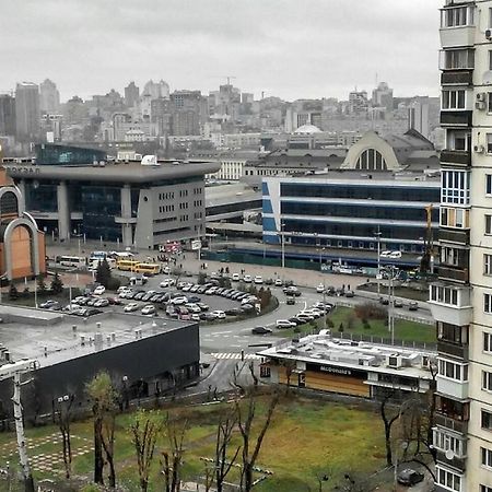 Патриарха Скрипника 7,Жд Вокзал, Ультрамарин Daire Kiev Dış mekan fotoğraf